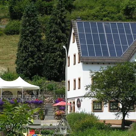 Apartment In Merschbach Near Forest Apartamento